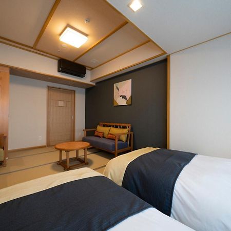 מלון Kyoto Umekoji Kadensho מראה חיצוני תמונה A room at the hotel